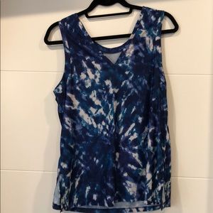 V-neck Tie-dye Pattern Top